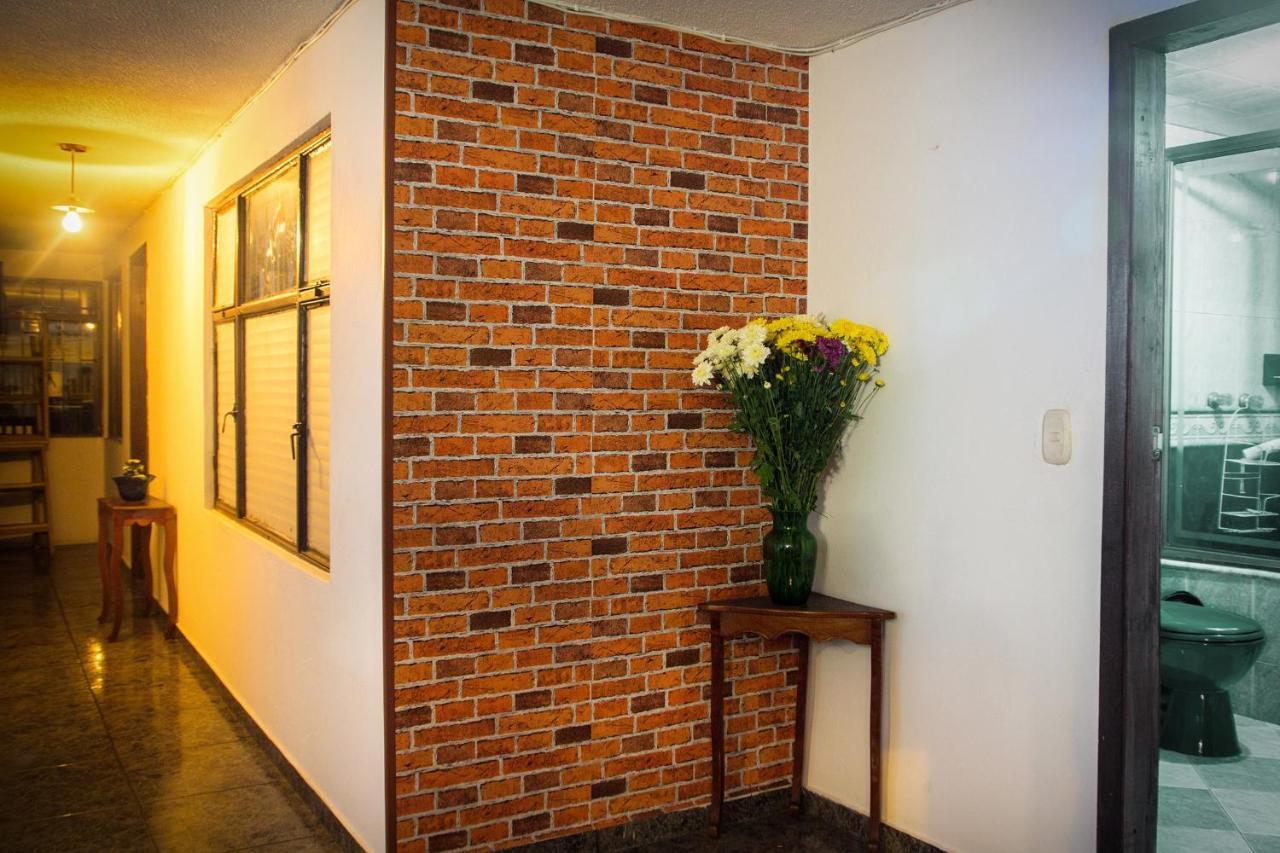 Bababuy Hostel ボゴタ エクステリア 写真
